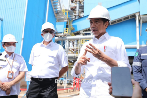 Serius Tentang Industri Hilirisasi Timah, Presiden Tinjau Pembangunan Smelter di Babar