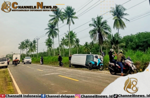 Diduga Banting Stir Minibus Terguling di Raya Penyak- Kurau