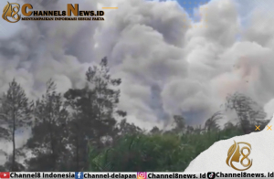 Gunung Merapi Erupsi, Hujan Abu Vulkanik Landa Lereng Timur