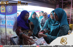 Gedebong Pisang Bikin Safriati Safrizal Terkesan