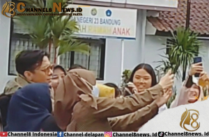 Kendarai Motor Matik ‘Sultan’ ke Sekolah, Ariel Noah Langsung Diserbu Guru