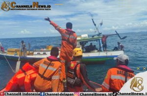 Mesin Kapal Mati, Tim SAR Gabungan Berhasil Evakuasi 8 Pemancing di Perairan Semujur