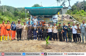 Tingkatkan Perekonomian Masyarakat PT Timah Tanam Ratusan Pohon Produktif di Kabupaten Karimun