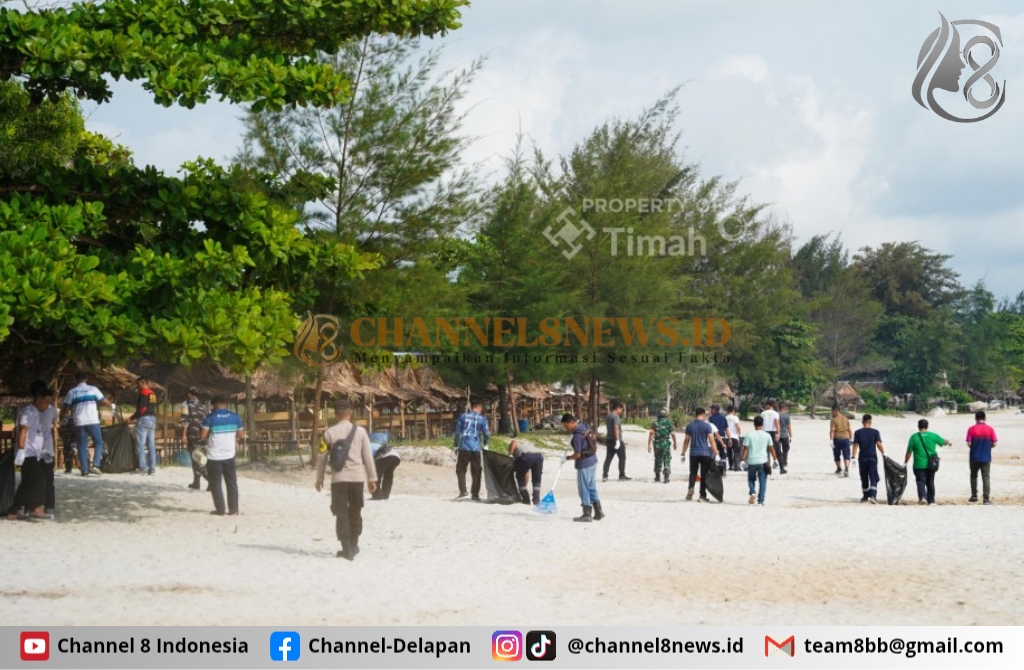 Hari Lingkungan Hidup Sedunia, PT Timah Bersama Pokdarwis Rambak Lakukan Aksi Bersih Pantai