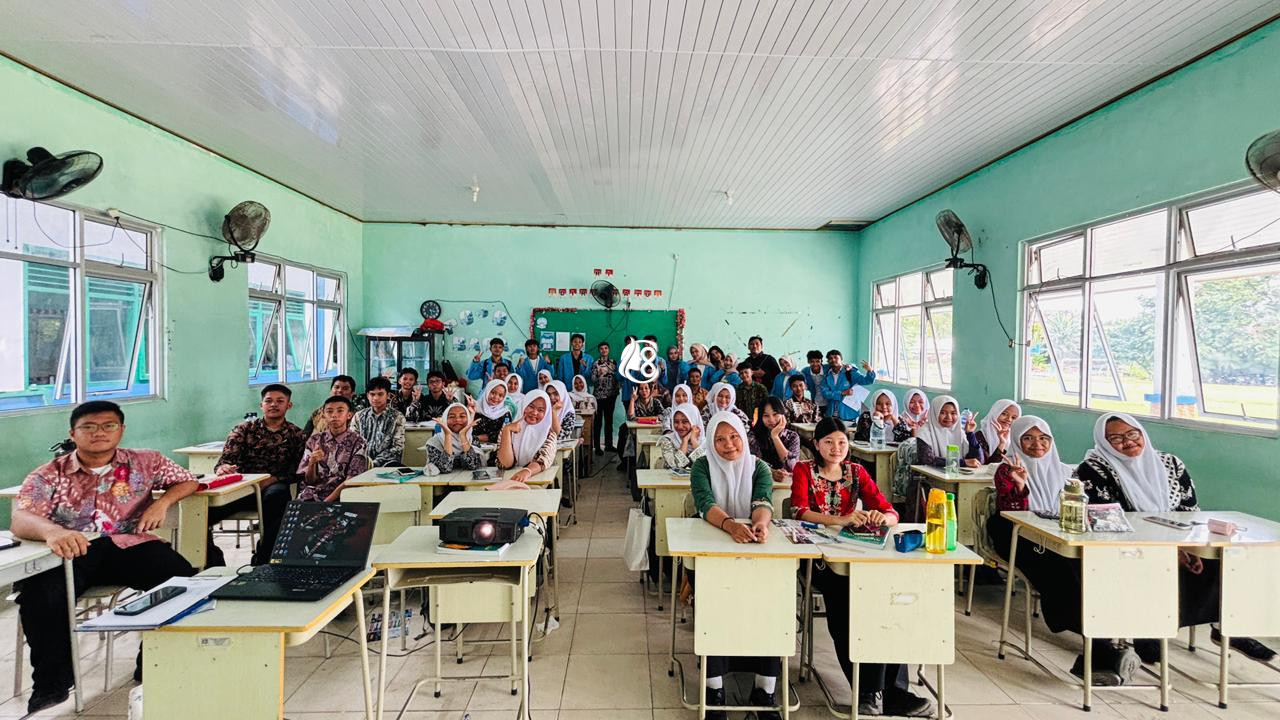 Mahasiswa FE UBB Beri Sosialisasi SNBP–SNPT 2026 dan TKA di SMAN 3 Pangkalpinang