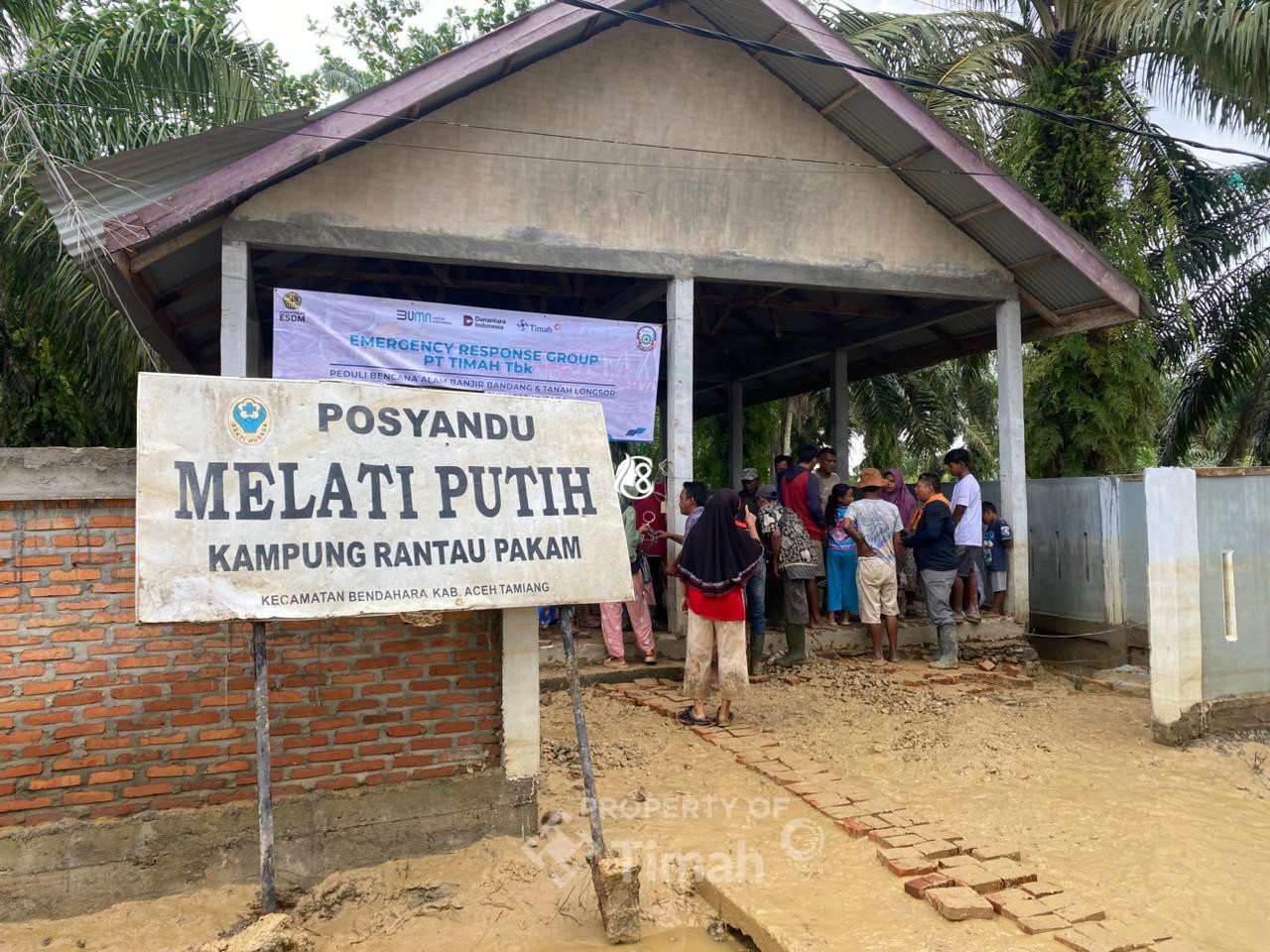 Disambut Hangat Korban Banjir Aceh Tamiang Tim ERG PT Timah Tbk Lanjut Berikan Layanan Bantuan Pangan, Listrik, dan Internet