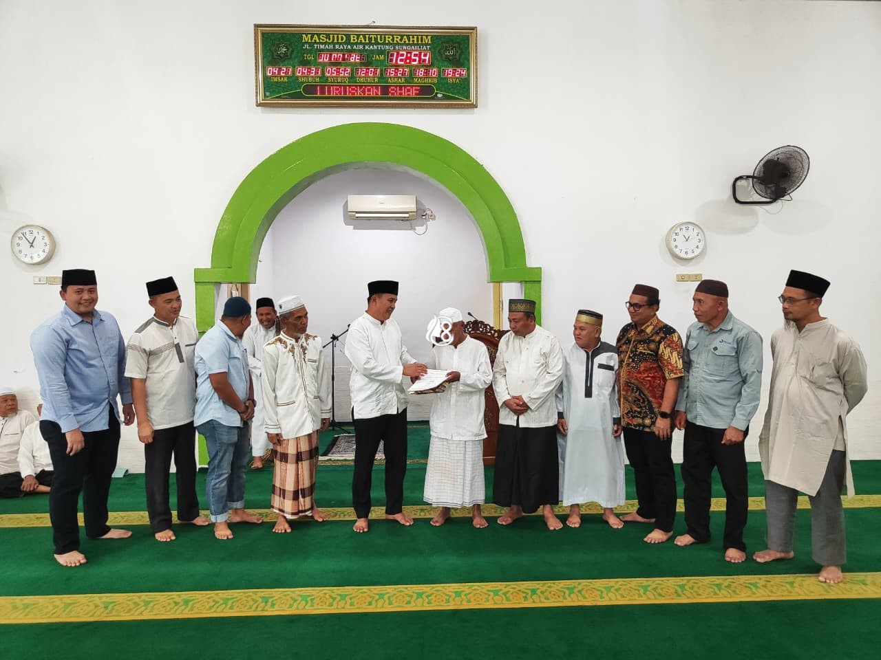 PT Timah Tbk Serahkan Aset Rumah Ibadah, Bupati Bangka Ajak Masyarakat Doakan Keberlanjutan Perusahaan