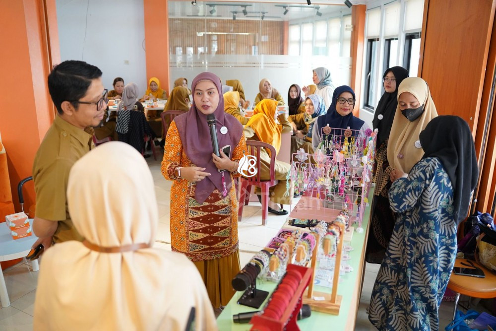 Kolaborasi PT Timah Tbk dan UMKM: Puluhan Guru di Pangkalpinang Dibekali Keterampilan Kreatif