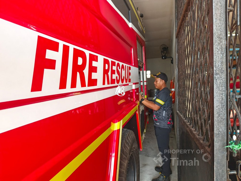 Wujud Nyata Kepedulian Perusahaan dalam Situasi Darurat, Tim Damkar PT Timah Sigap Bantu Warga