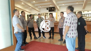 Jelang Paskah 2026, Polsek Kebon Jeruk Lakukan Pengecekan Keamanan Rumah Ibadah di Kedoya Utara