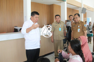 Gubernur Babel Tinjau Pelayanan Samsat Belitung, Soroti Kualitas Layanan dan Target PAD