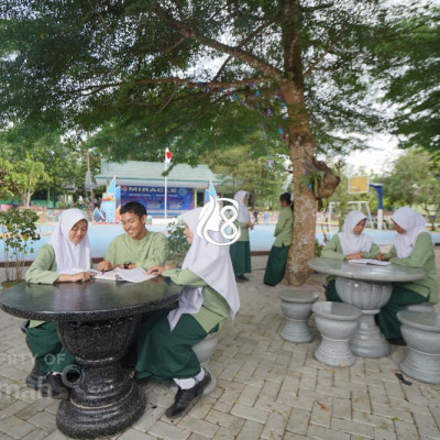 Cetak Generasi Unggul, PT Timah Perluas Program Pendidikan dan Beasiswa