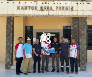 Meriahkan HUT ke-18 Desa Permis, PT Timah Dukung Turnamen Voli dan Jalan Santai Warga