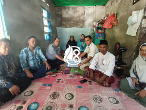 PT timah Salurkan Bantuan Pengobatan Warga Karimun, Ringankan Beban Pasien Kanker Tulang