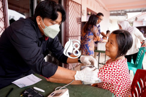 Antusias Warga Desa Merawang Datangi Layanan Kesehatan Gratis PT Timah