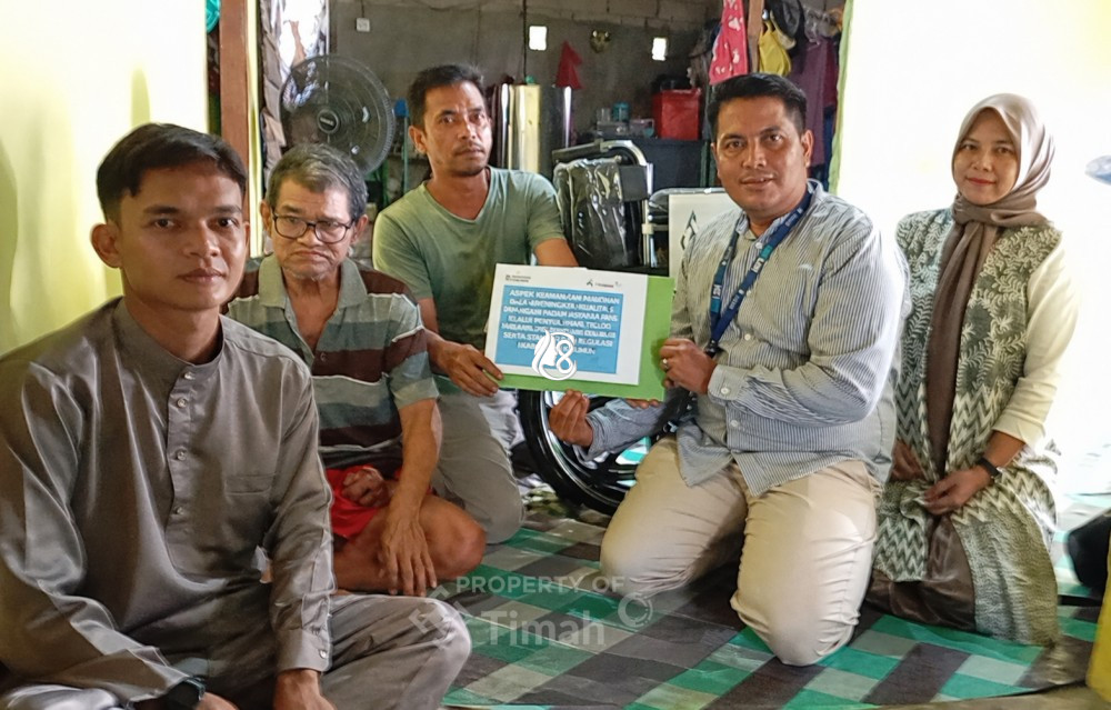 PT Timah Salurkan Bantuan Kursi Roda untuk Warga Karimun, Ringankan Aktivitas Penyintas Stroke