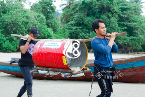 Dukung Rehabilitasi Ekosistem Laut PT Timah Tebar Ratusan Ribu Anakan Cumi di Perairan Bangka 