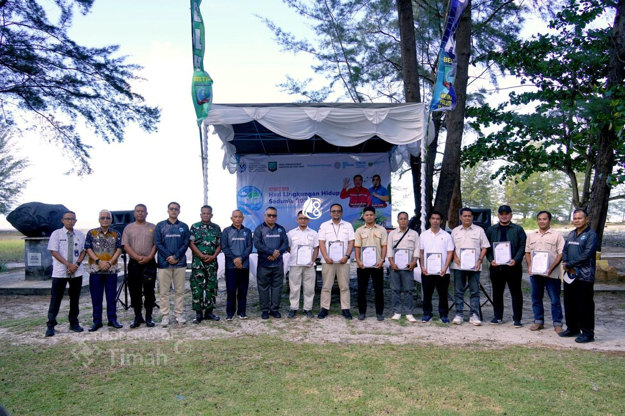 Dukung Peringatan HLHS PT Timah dan DLHK Belitung Timur Edukasi Sampah dan Penanaman Pohon ke Pelajar