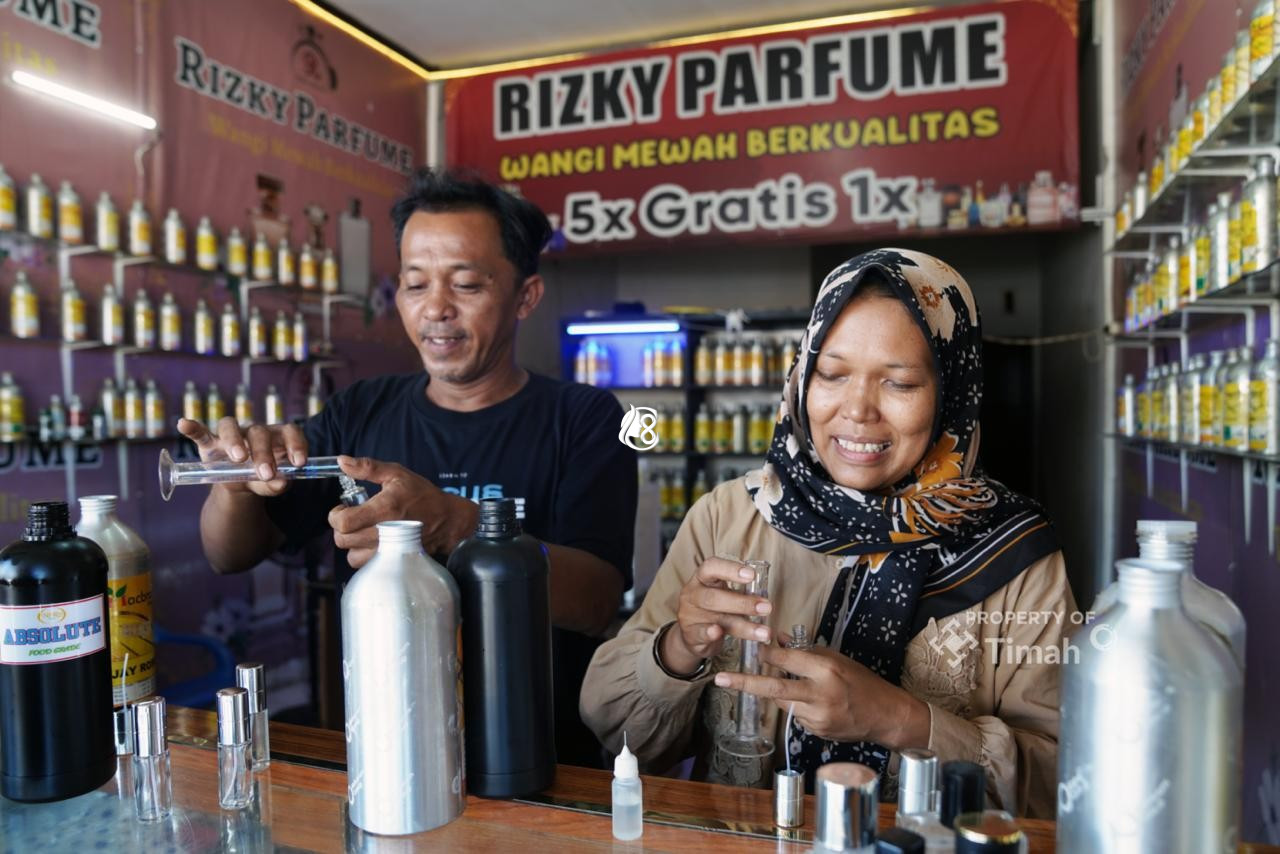 Racik Aroma, Tumbuhkan Asa: Kisah Dewi Membesarkan Rizky Parfume Bersama PT Timah