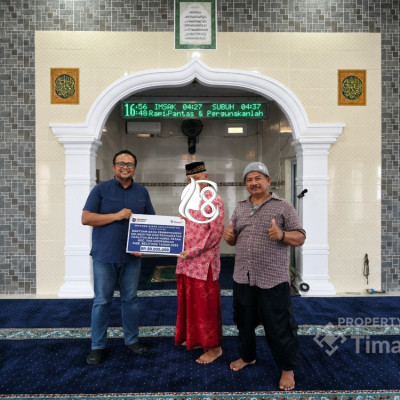 PT Timah Bantu Pengadaan Karpet Masjid Nurul Fatah di Belitung