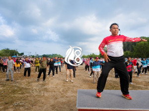 PT Timah Gelar Senam Kemerdekaan dan Gotong Royong Bersama Warga Bangka Barat
