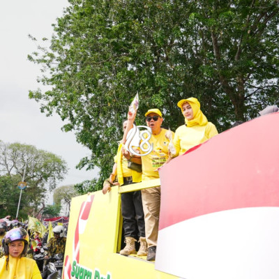Kejutan di Pawai HUT RI! Gubernur Babel dan Istri Jadi Peserta, Warga Langsung Bersorak