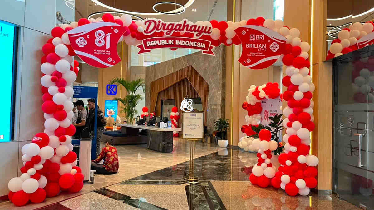 BRI BO Sudirman Semanggi Semarakkan Kantor dengan Dekorasi Merah Putih Sambut HUT