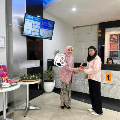 Hangat dan Berbudaya, BRI BO Sunter Sambut Nasabah di Hari Pelanggan Nasional