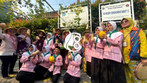 Lahan Sekolah Disulap Jadi Kebun Pangan, Siswa Belajar Bertani di Tengah Kota!