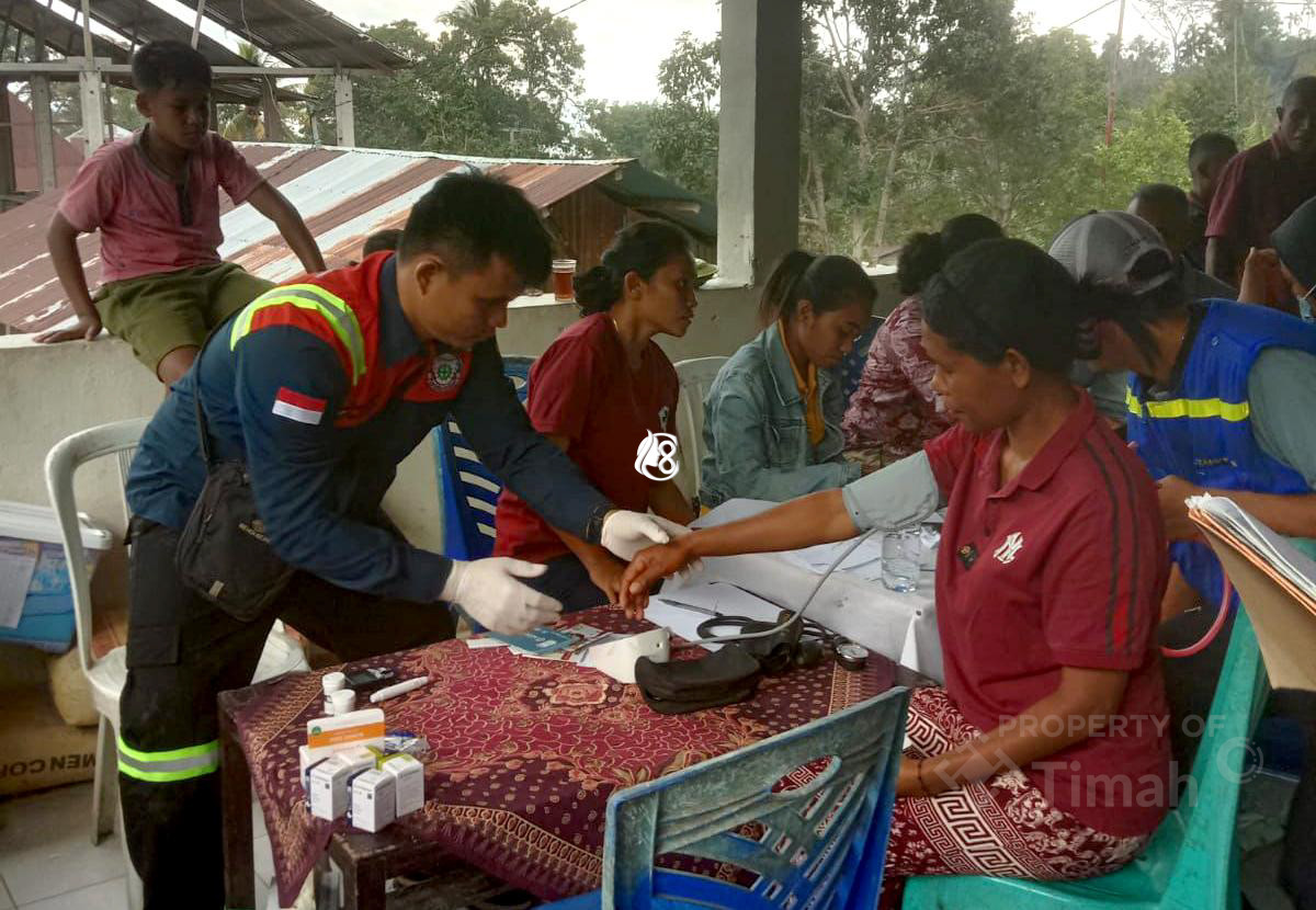 Akses Kesehatan Terkendala Pascagempa, PT Timah Turun Langsung Layani 151 Warga di Pelosok Ende